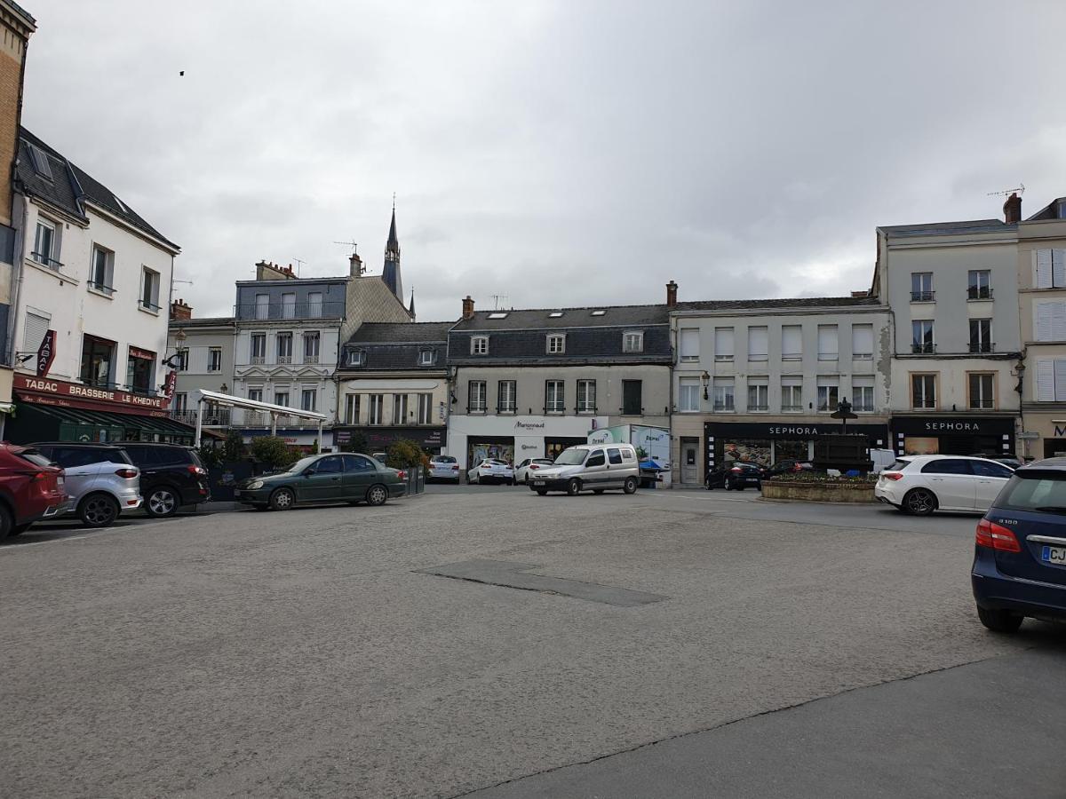 Appartement Hyper-Centre Epernay Avec Sauna Et Parking Prive Kültér fotó